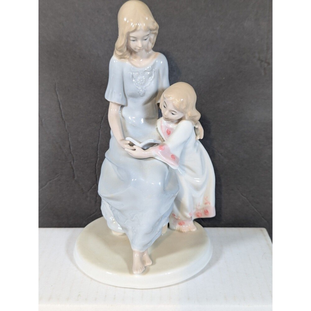 Meico Porcelain Figurine Mother Reading to Child Daughter Book Pastel 7 1/2 Inch